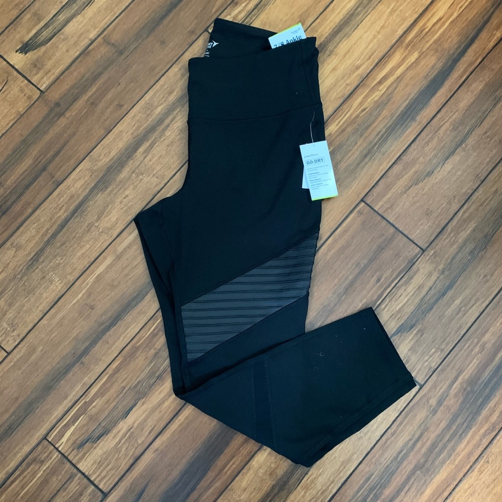 NWT Old Navy Active 7/8 Length Moto Leggings